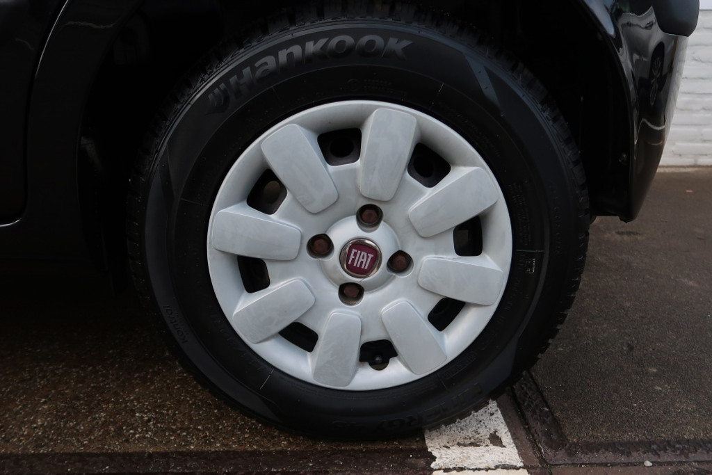 57407166-6.jpg